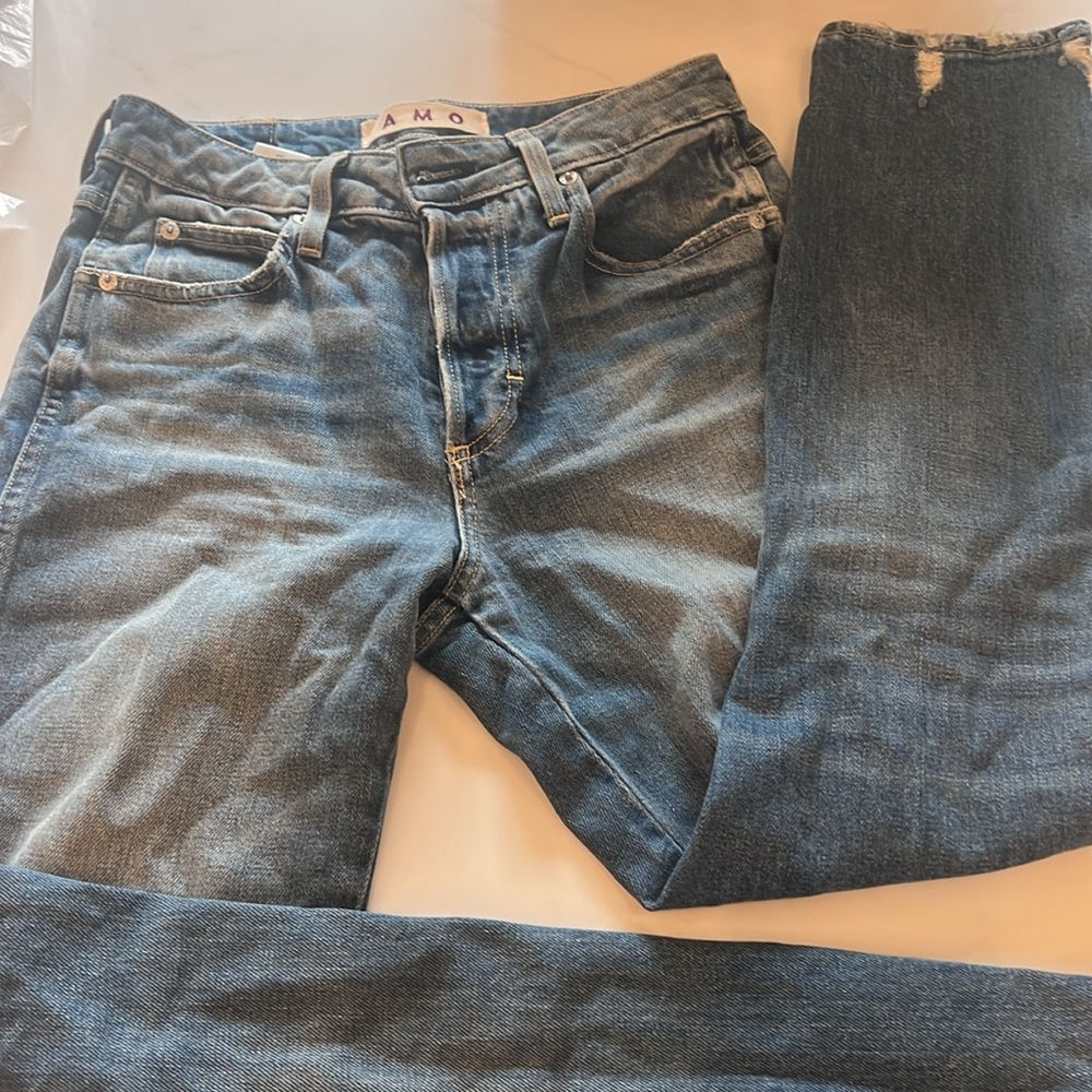 AMO Jeans - Picture 4 of 10